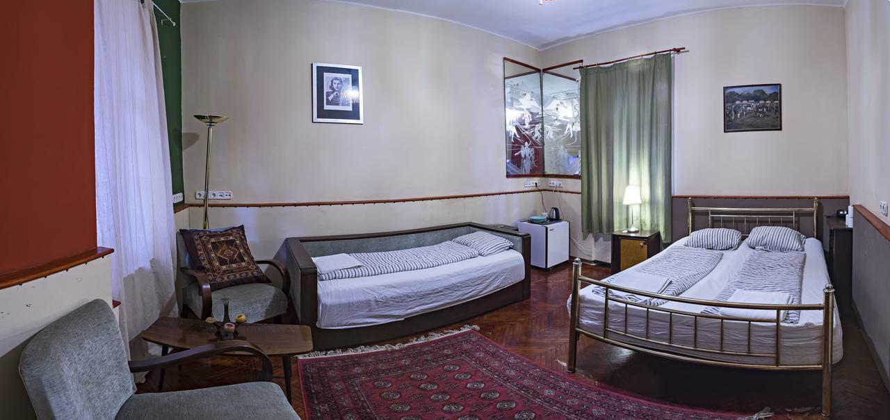 Santico Art Hotel And Hostel Budapest Esterno foto