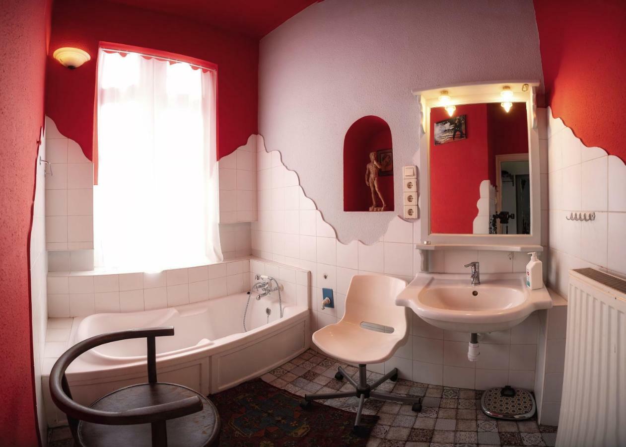 Santico Art Hotel And Hostel Budapest Esterno foto