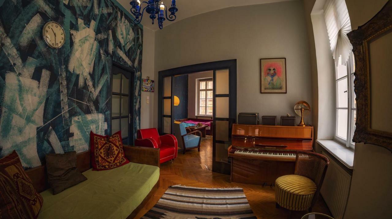 Santico Art Hotel And Hostel Budapest Esterno foto