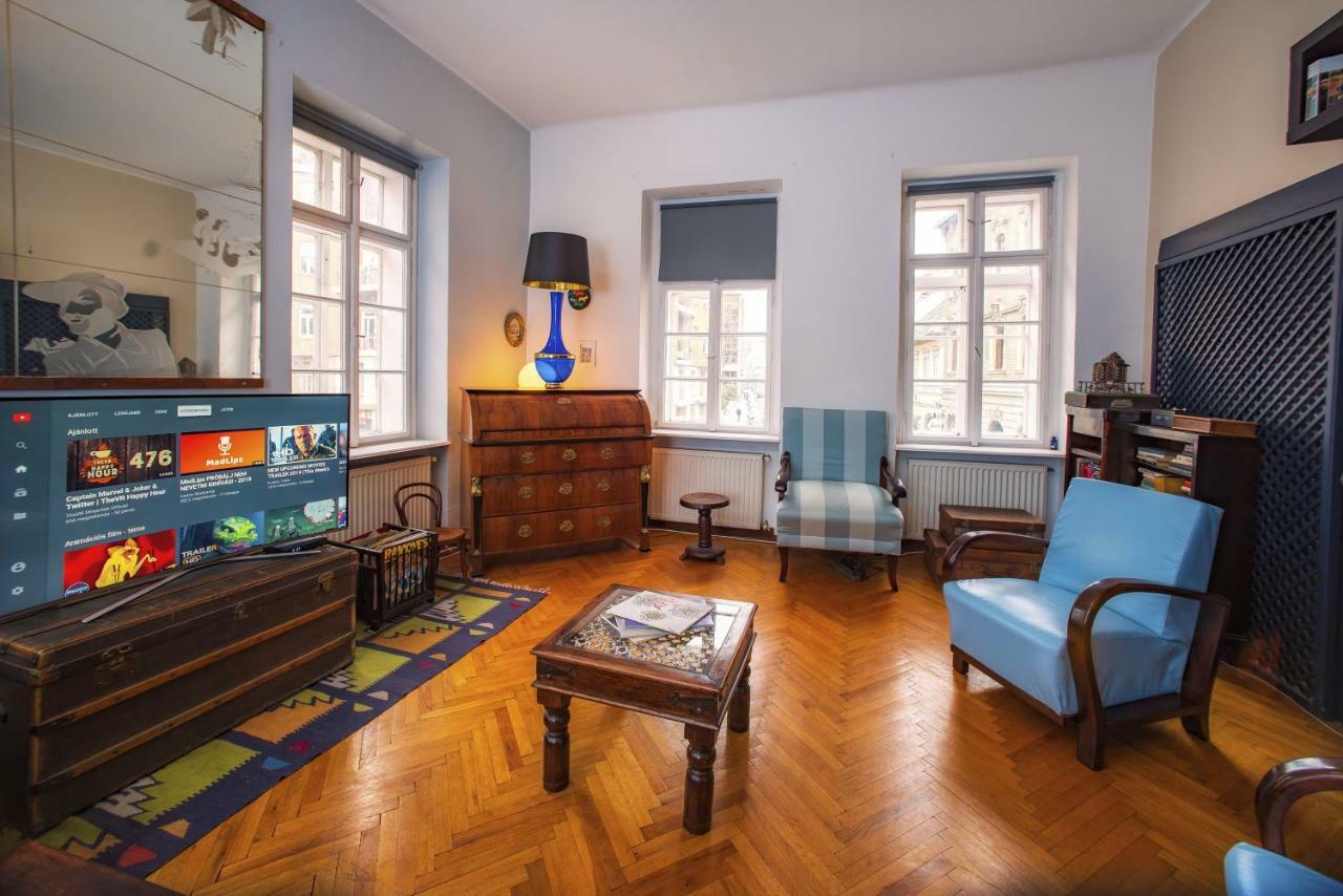 Santico Art Hotel And Hostel Budapest Esterno foto